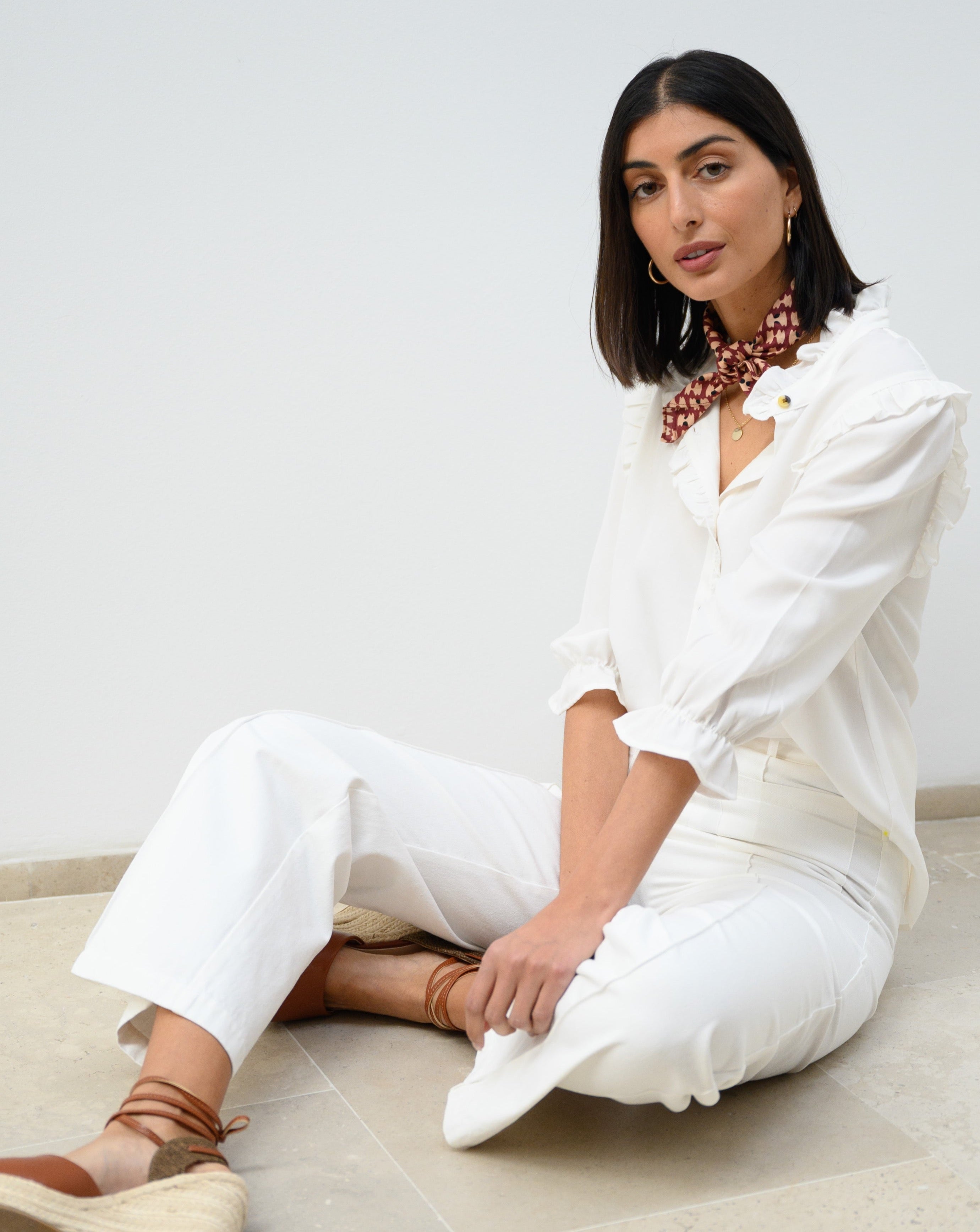 PANTALÓN BOLSILLOS DENIM BLANCO