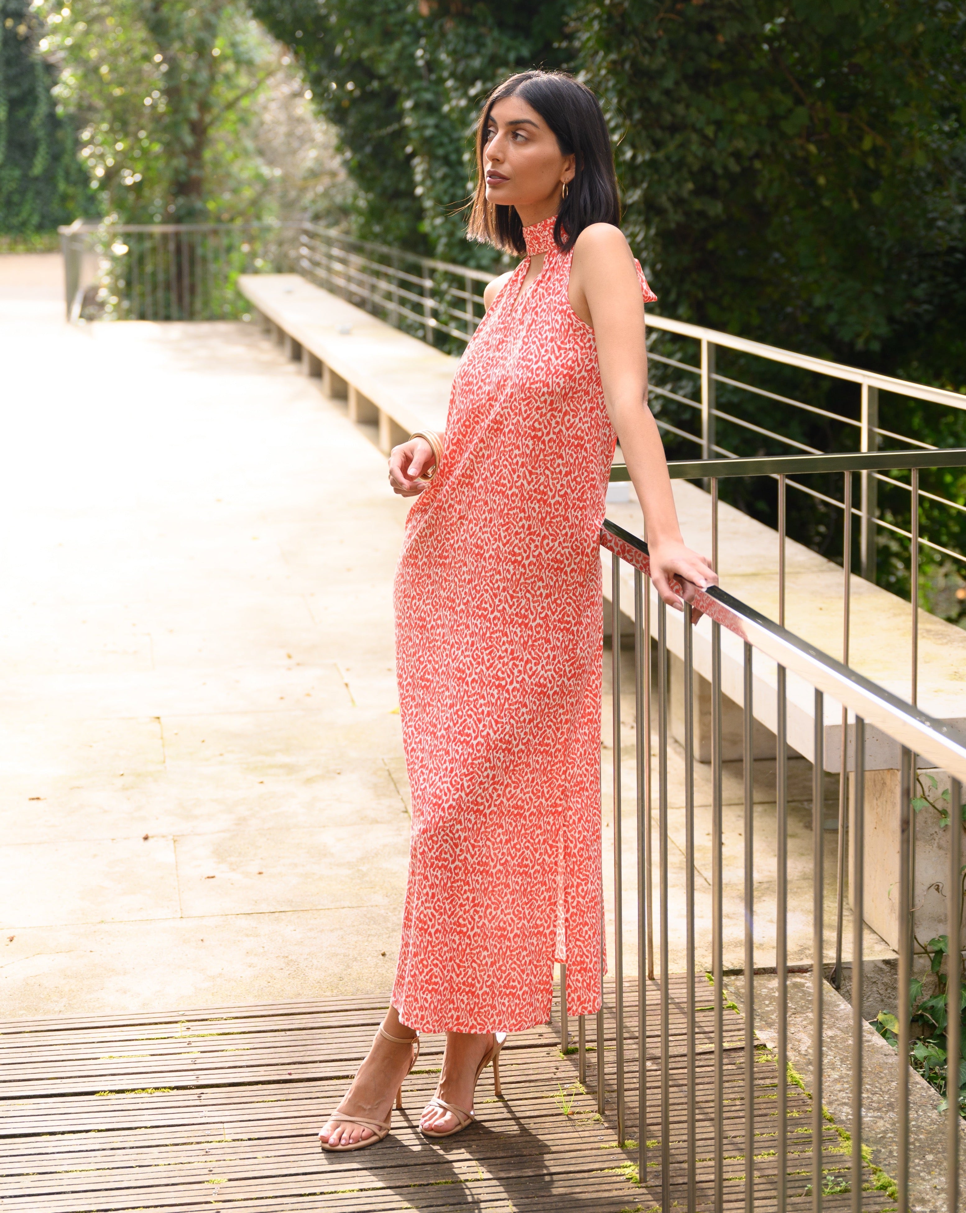 VESTIDO CALA HALTER CORAL