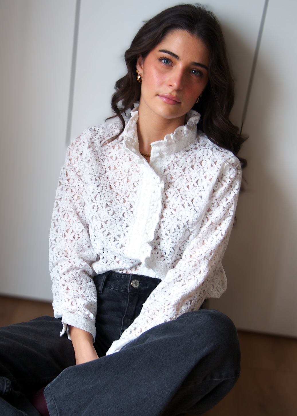 blusa blanca encaje volantes