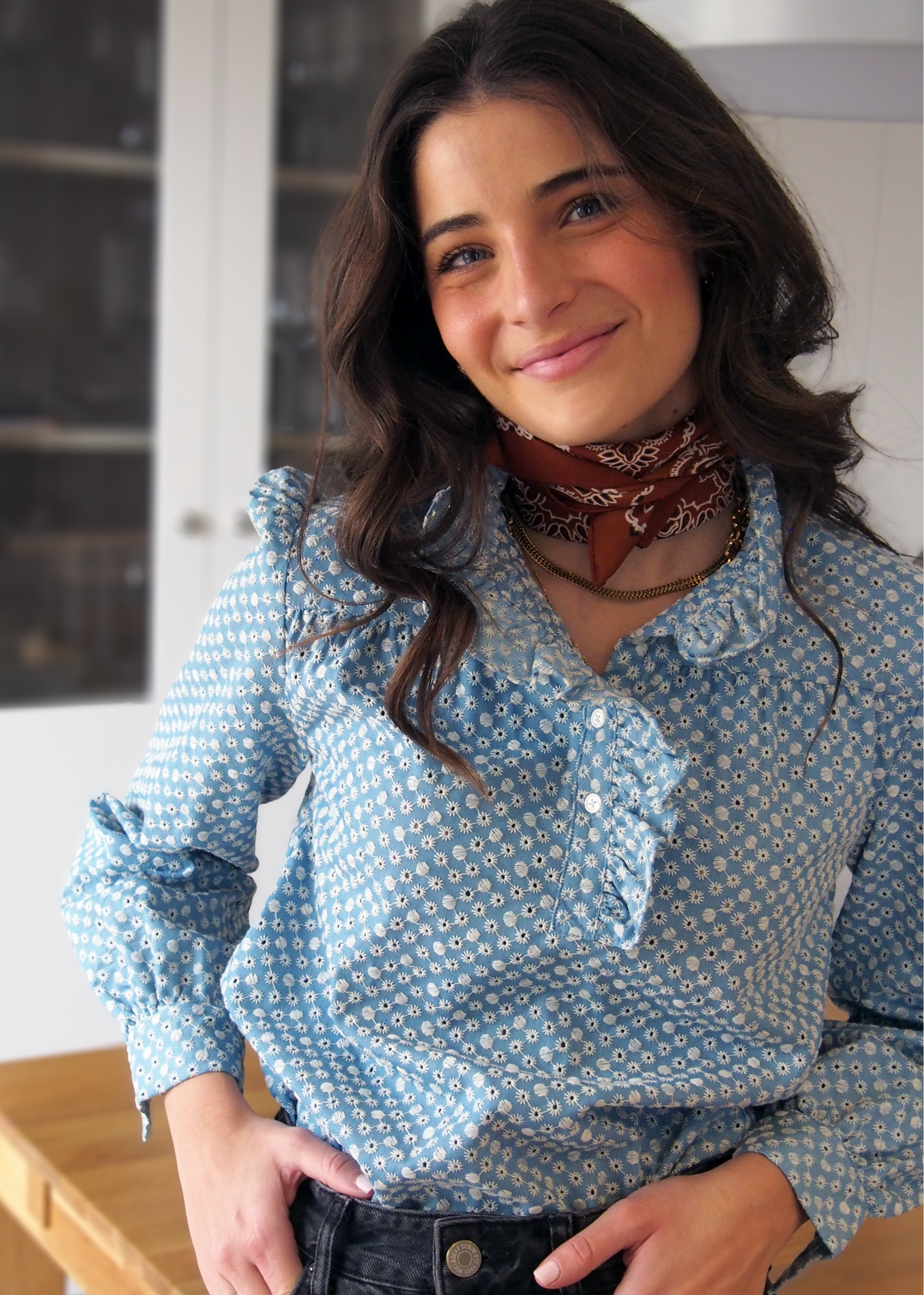 blusa bordada denim azul