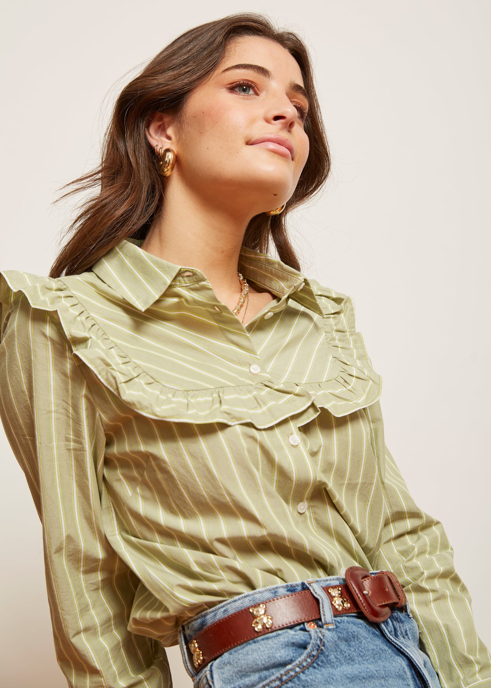 camisa rayas verdes volantes