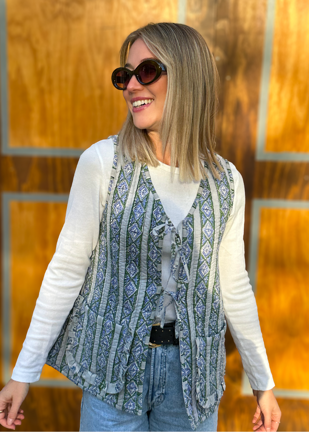 chaleco estampado reversible gris