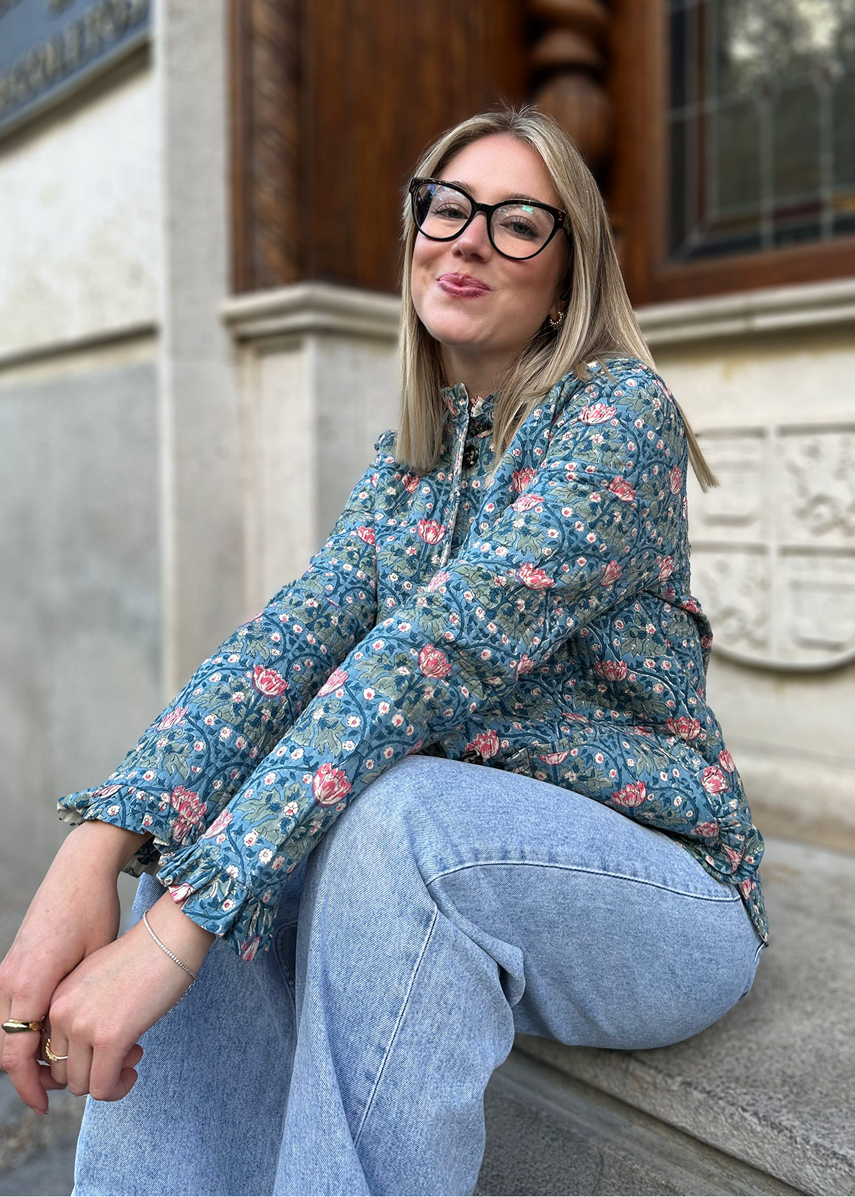 chaqueta acolchada estampado flores azul