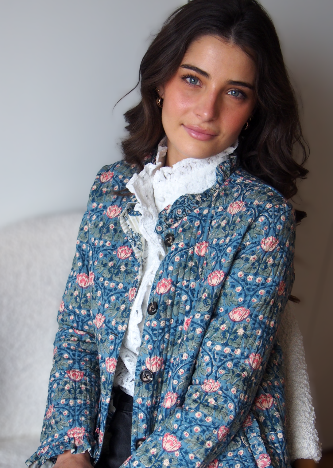 chaqueta acolchada reversible flores turquesa