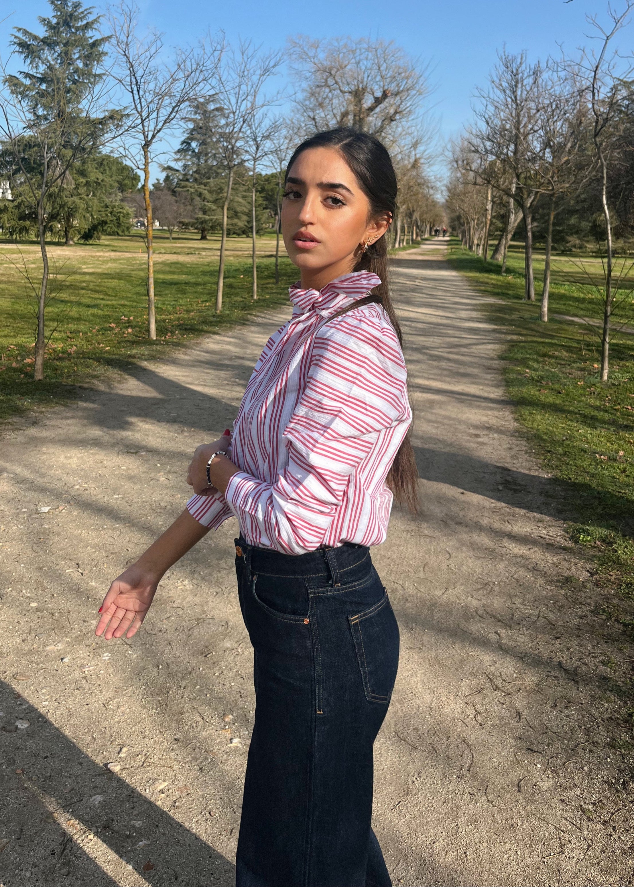 BLUSA EMI RAYAS ROJAS