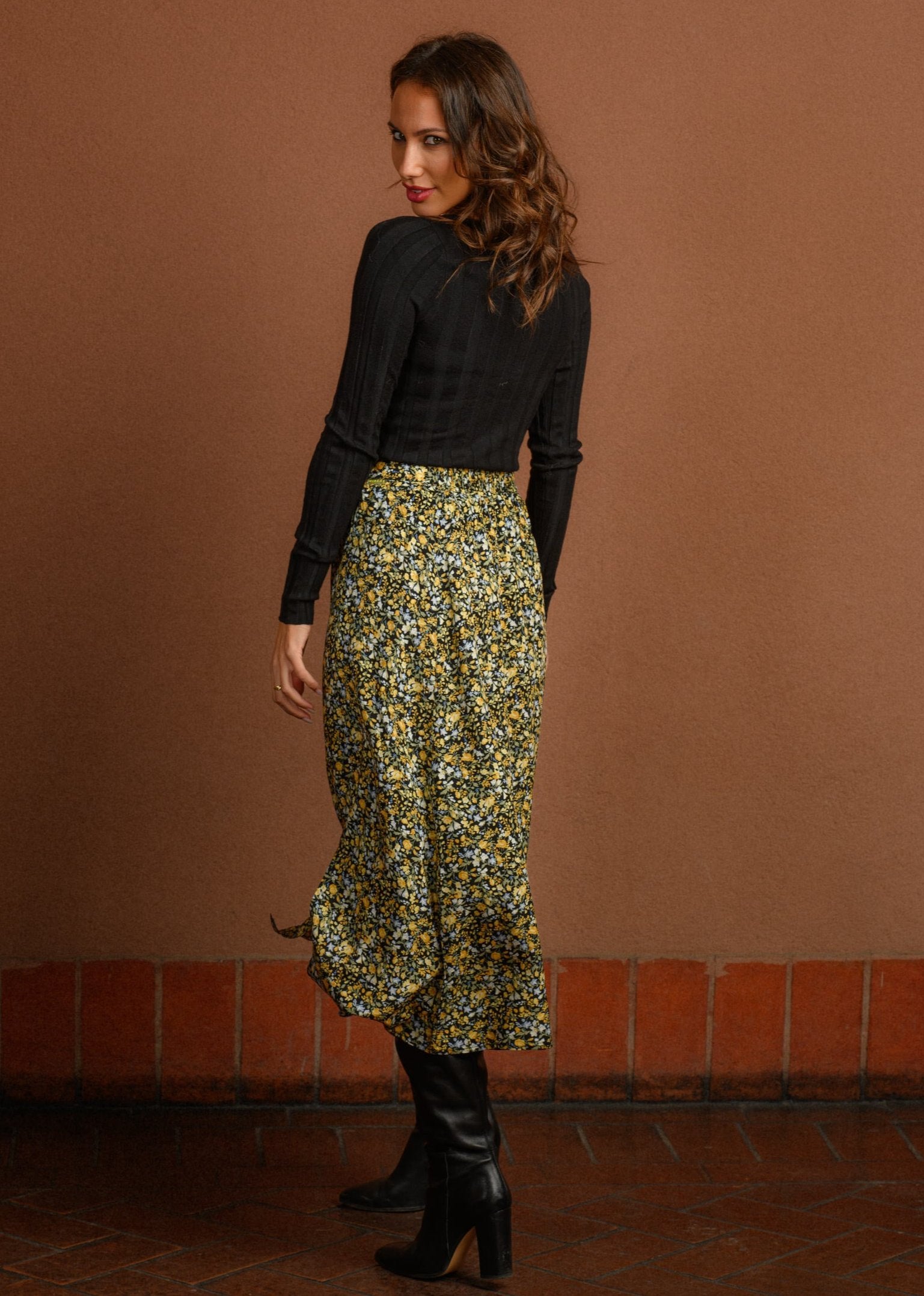 FALDA MENCÍA NEGRO