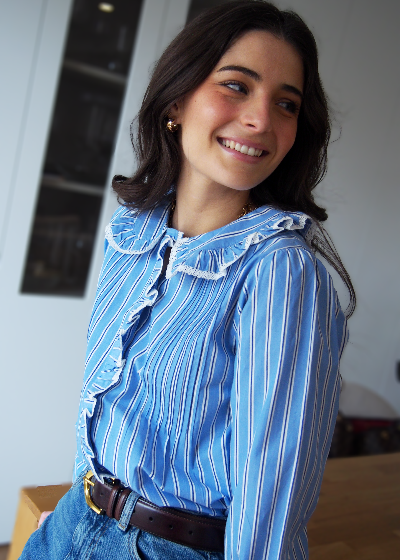 blusa rayas azul puntilla